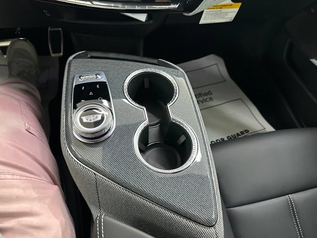 New 2027 Cadillac Optiq Sport AWD/4WD image 43