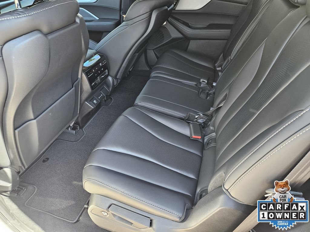 Certified 2026 Acura MDX w/ Technology Package FWD image 30