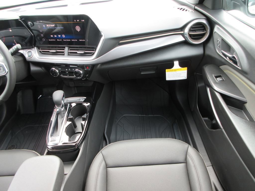 New 2026 Chevrolet Trax ACTIV FWD image 16