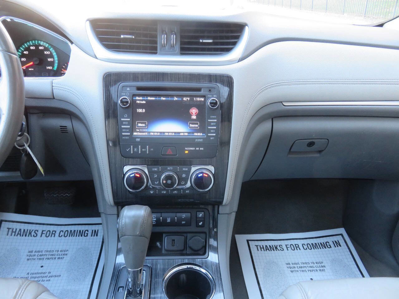 Used 2017 Chevrolet Traverse LT image 16