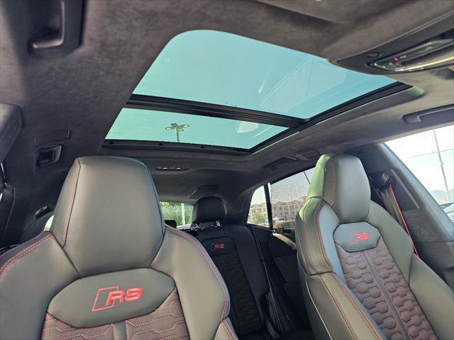 New 2025 Audi RS Q8 performance image 3