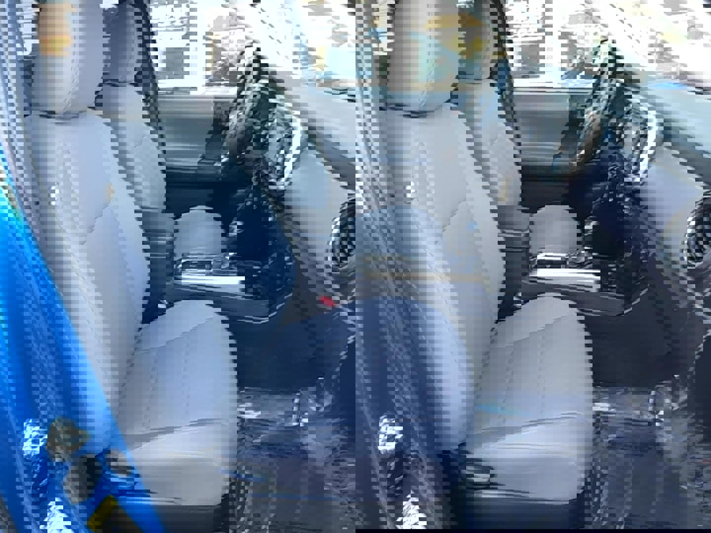 Used 2016 Toyota Tacoma SR5 w/ SR5 Appearance Package (SN) AWD/4WD image 17