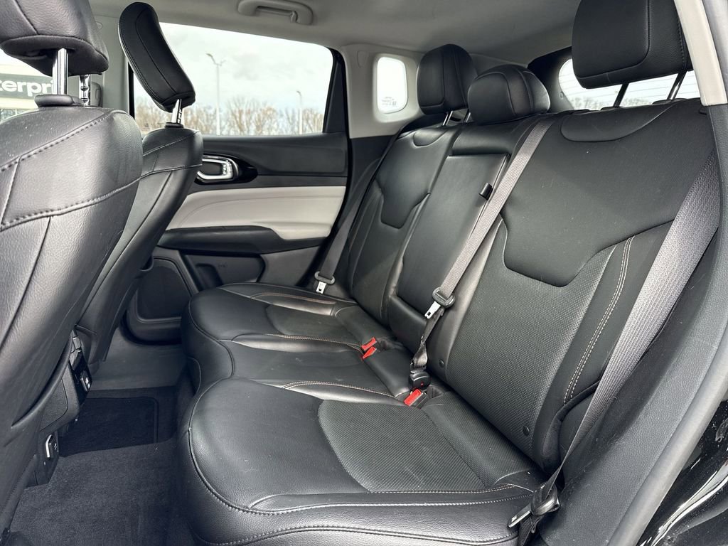 Used 2022 Jeep Compass Limited image 24