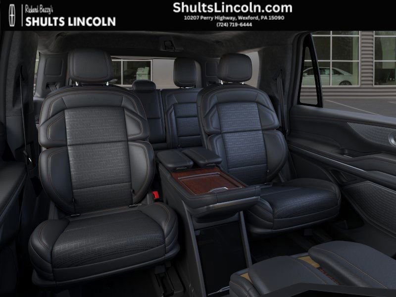 New 2025 Lincoln Navigator Black Label image 12