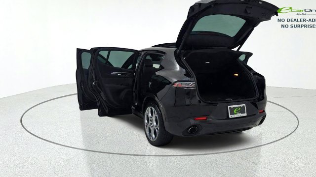 Used 2024 Alfa Romeo Tonale Veloce AWD/4WD image 16