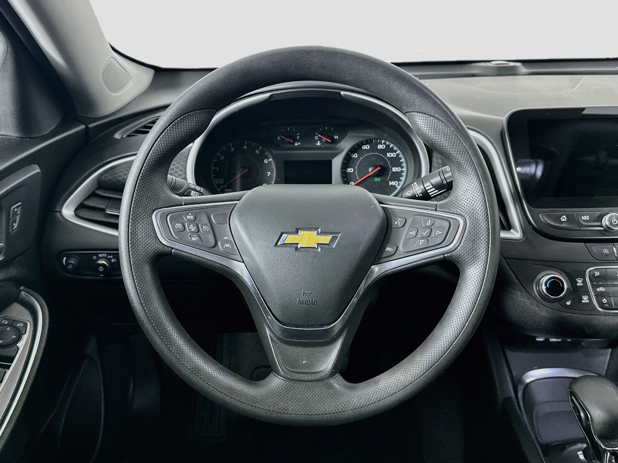 Used 2022 Chevrolet Malibu LT FWD image 18