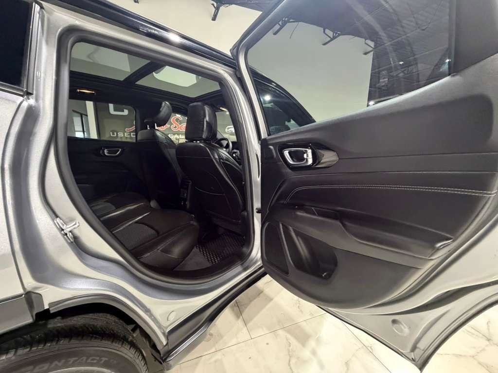 Used 2022 Jeep Compass Latitude w/ Sun and Sound Group FWD image 15