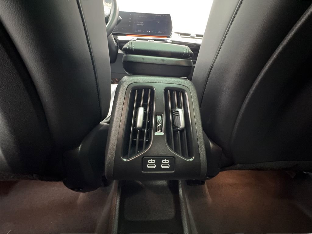 Used 2025 BMW X2 xDrive28i image 35