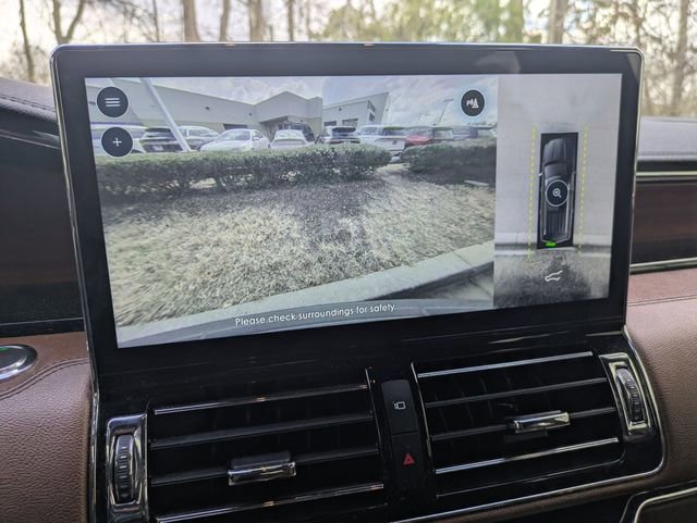 Used 2024 Lincoln Navigator Reserve image 19