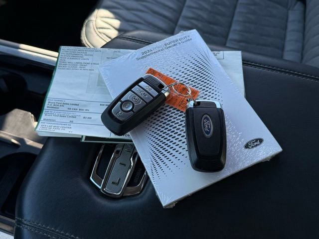 Used 2024 Ford F250 Limited image 6