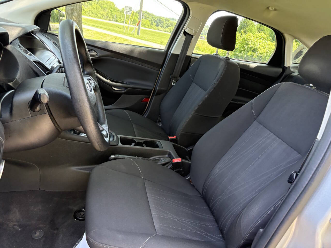 Used 2018 Ford Focus S FWD image 13