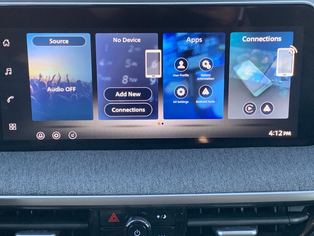 Used 2026 Nissan Kicks SV w/ SV Premium Package FWD image 16