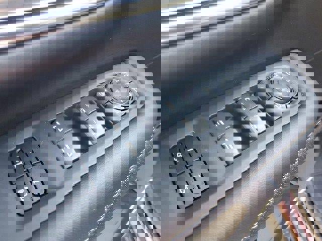 Used 2023 GMC Yukon AT4 image 19