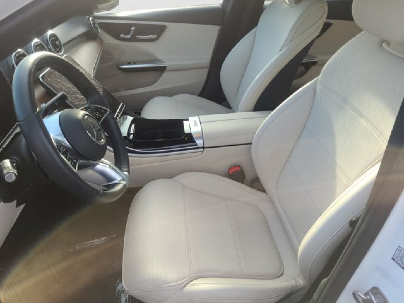 Used 2023 Mercedes-Benz C 300 4MATIC Sedan image 11