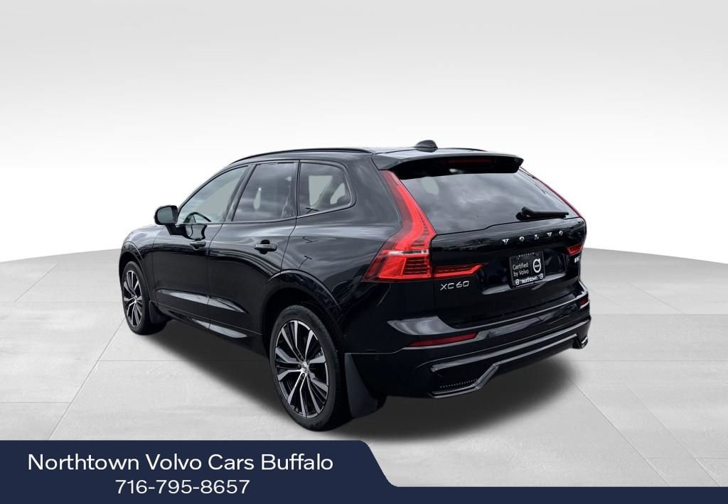 Used 2024 Volvo XC60 B5 Plus w/ Climate Package image 3