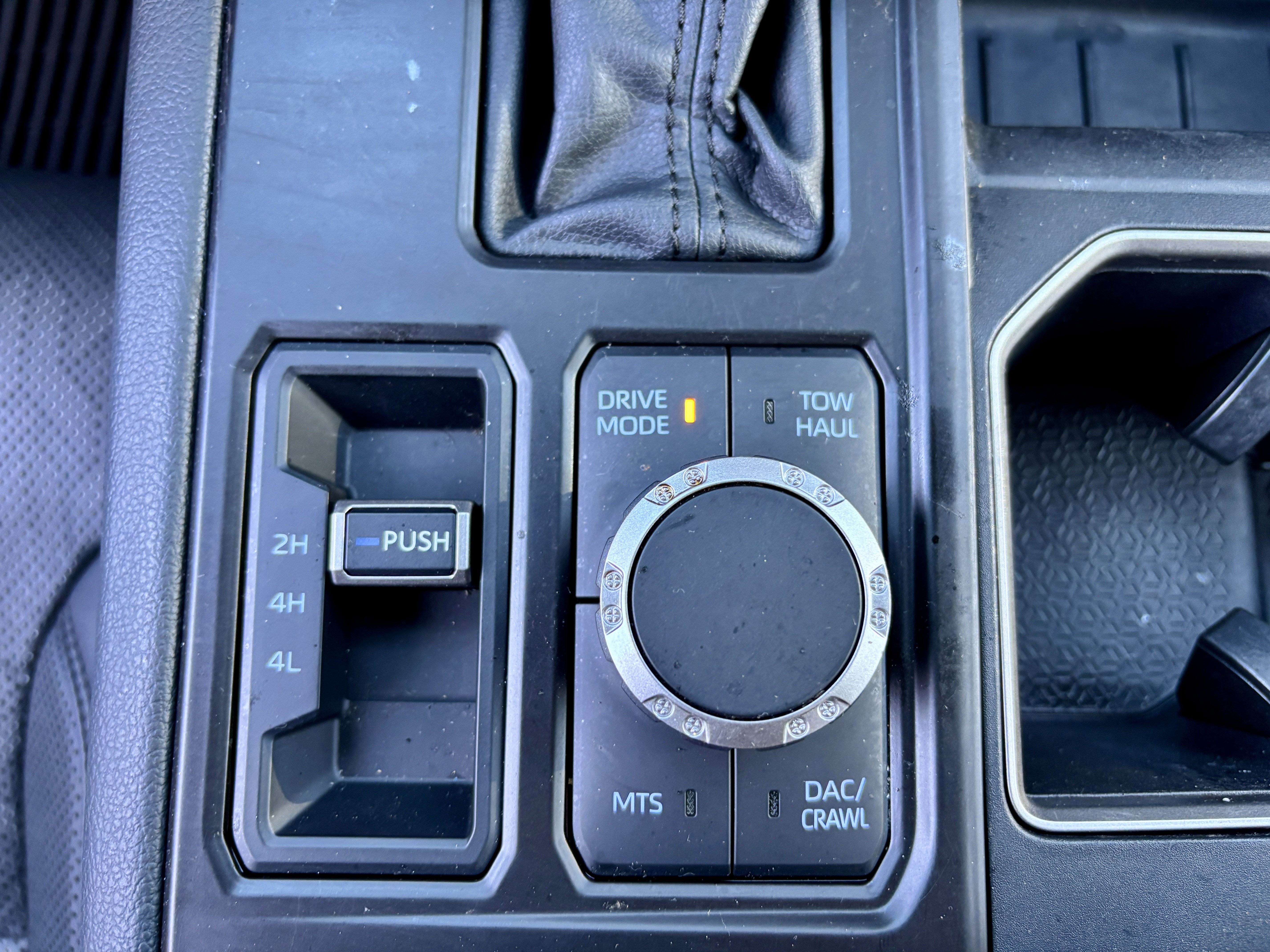 Used 2024 Toyota Tundra Limited image 31