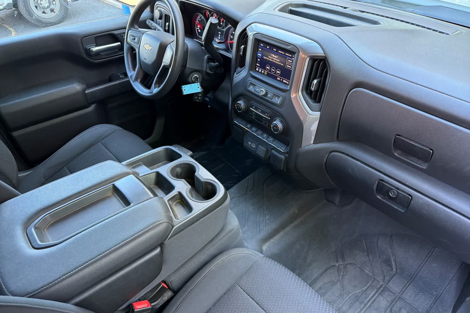 Used 2021 Chevrolet Silverado 1500 Custom AWD/4WD image 17
