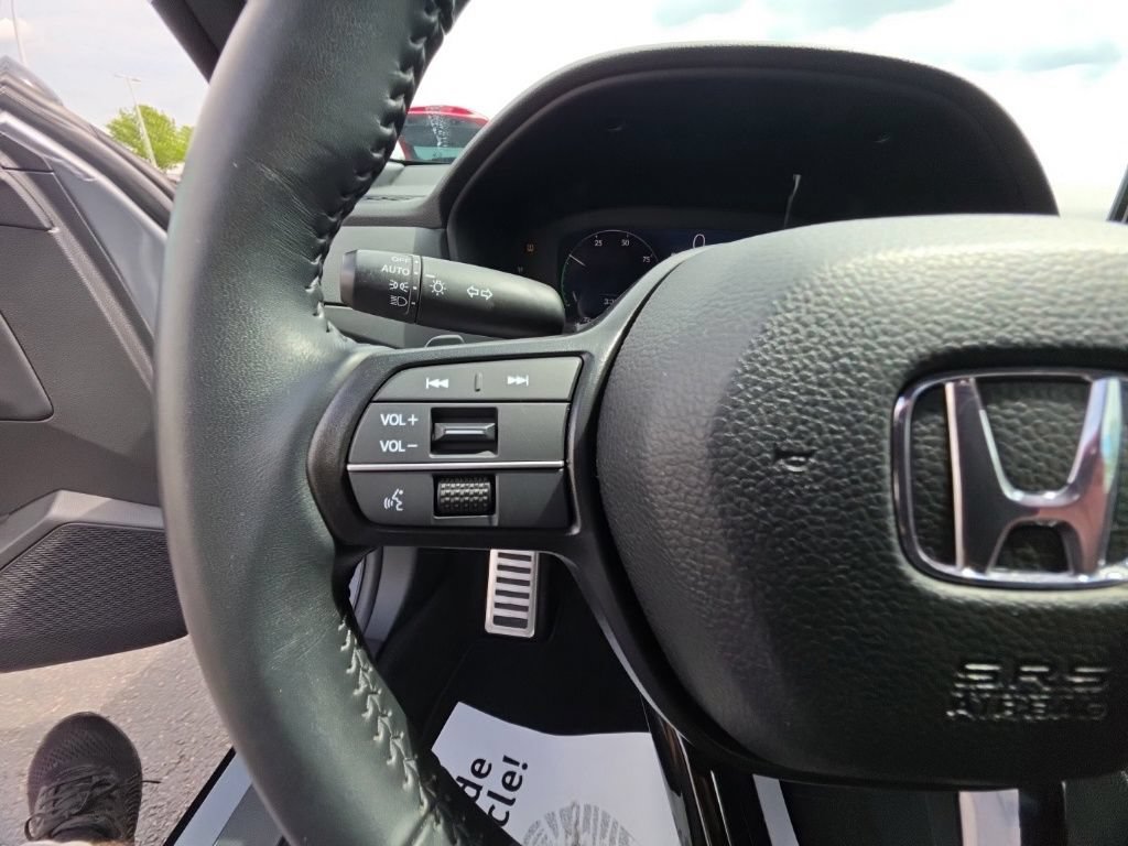 Used 2023 Honda Accord Sport image 18