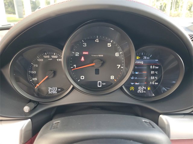 Used 2025 Porsche 718 Cayman image 26