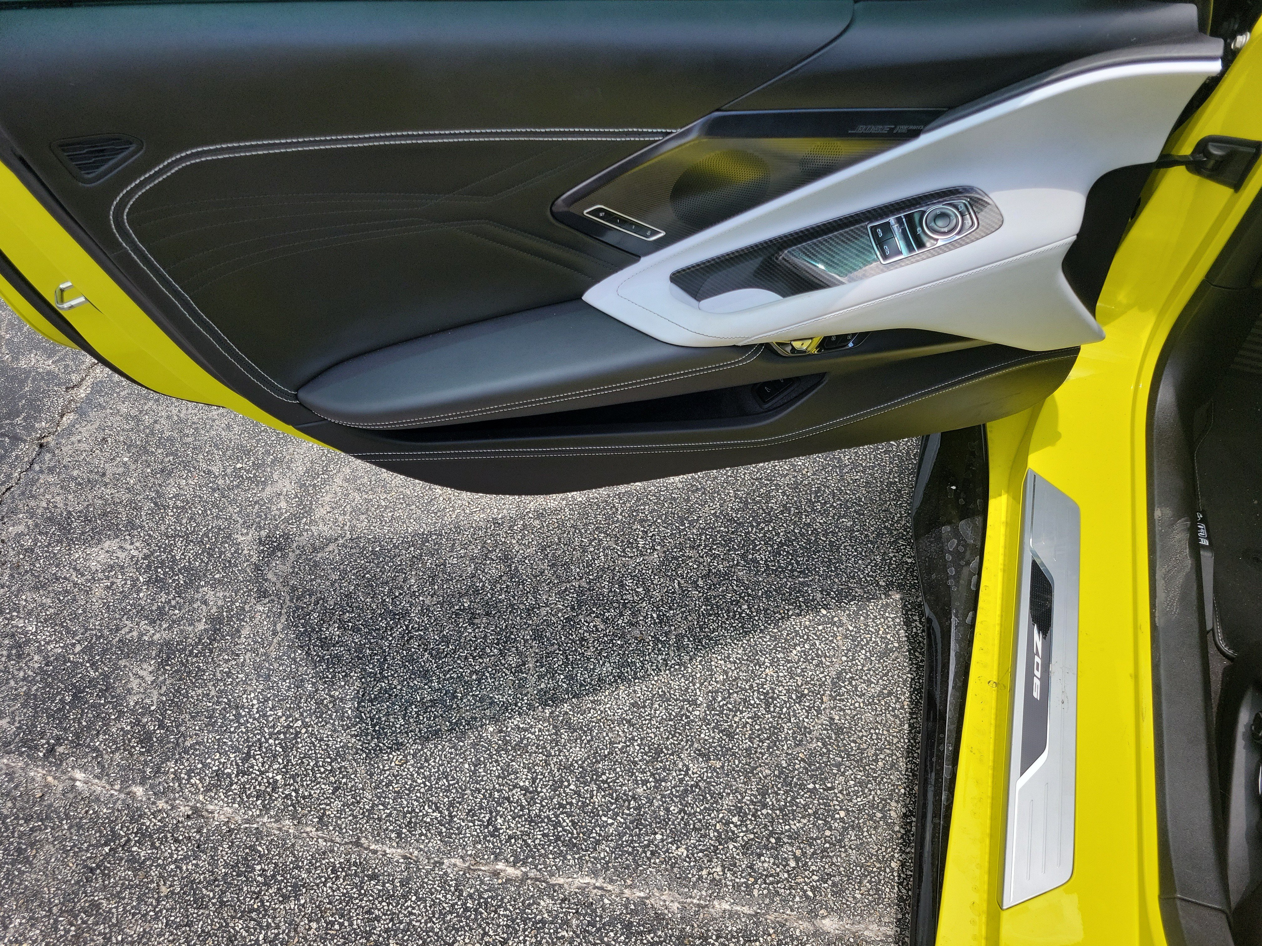 Used 2023 Chevrolet Corvette Z06 w/ Stealth Interior Trim Package RWD image 11