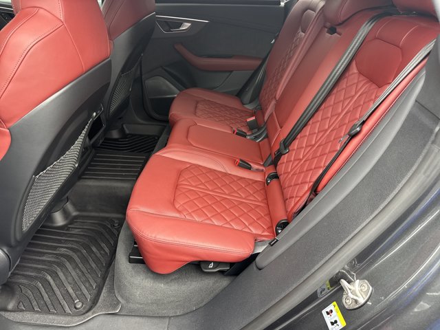 Used 2024 Audi SQ8 Prestige AWD/4WD image 26