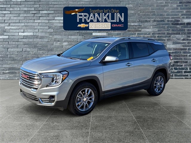 Used 2024 GMC Terrain SLT