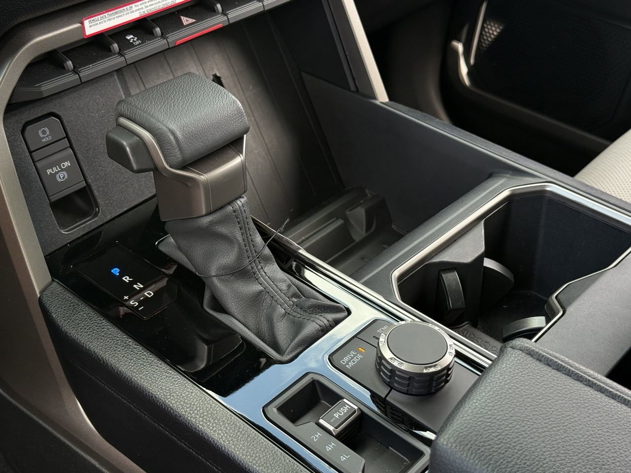 Used 2025 Toyota Tundra SR5 w/ SR5 Premium Package AWD/4WD image 19