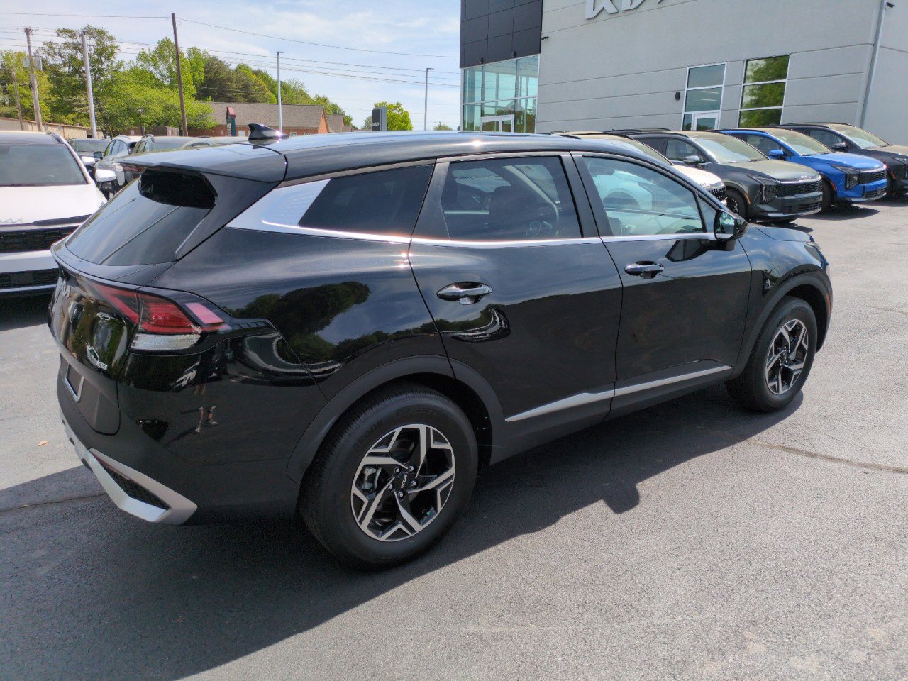 Used 2024 Kia Sportage LX AWD/4WD image 7