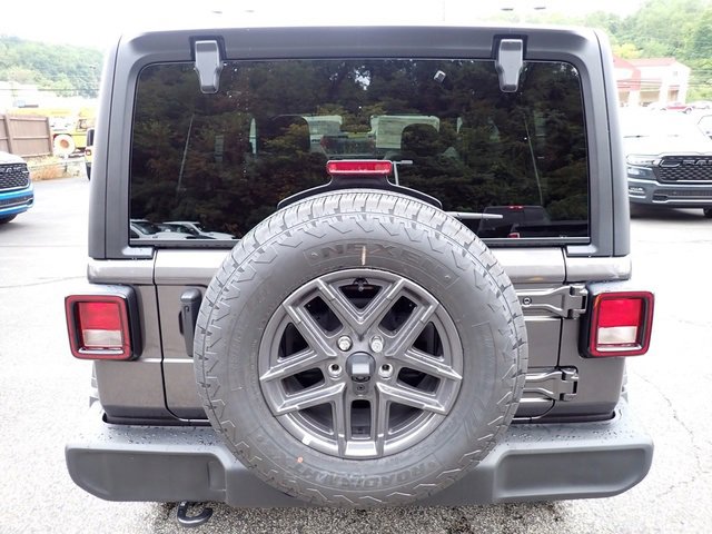 New 2025 Jeep Wrangler Sport S image 4