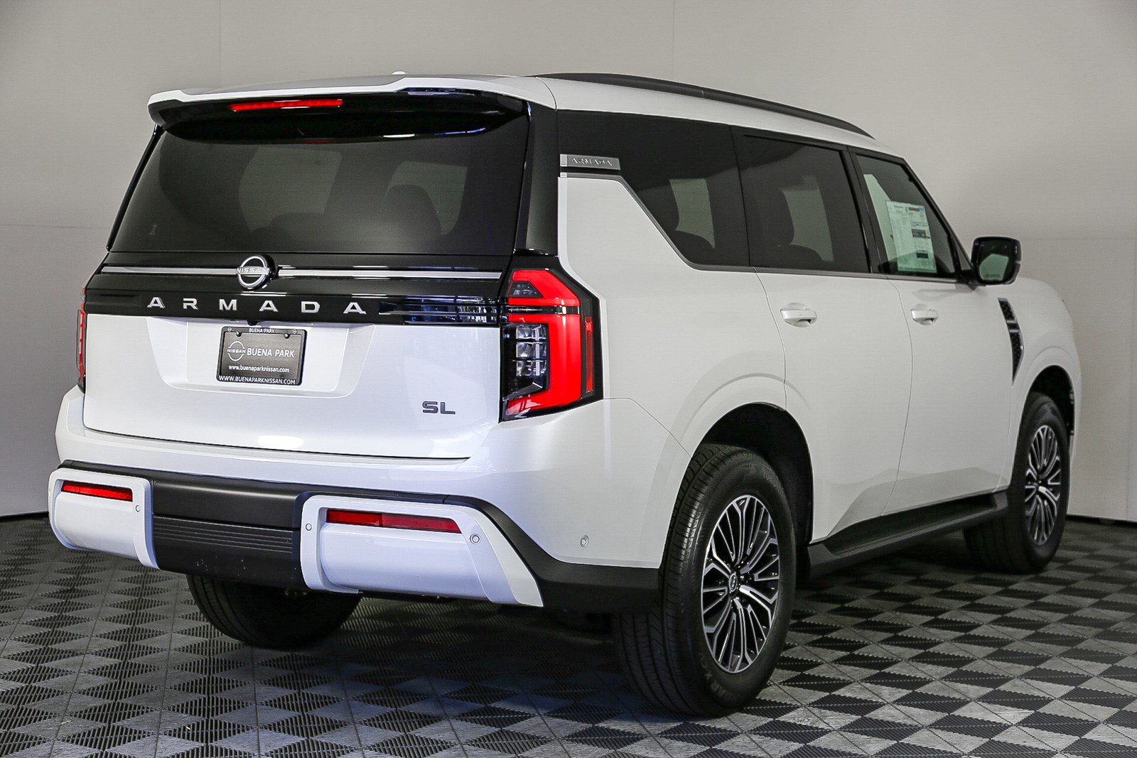 New 2025 Nissan Armada SL image 13