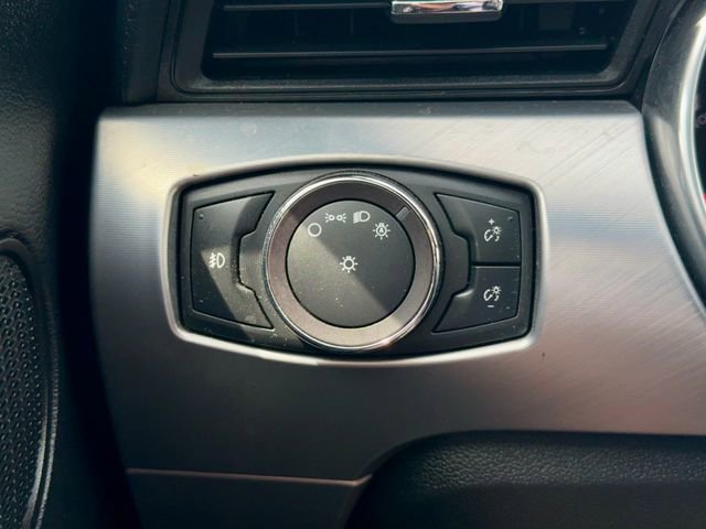 Used 2019 Ford Mustang Premium RWD image 23