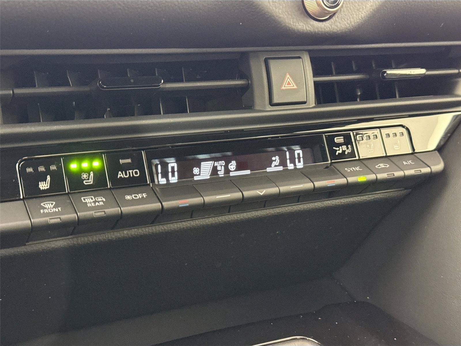 Certified 2025 Toyota Crown AWD/4WD image 24