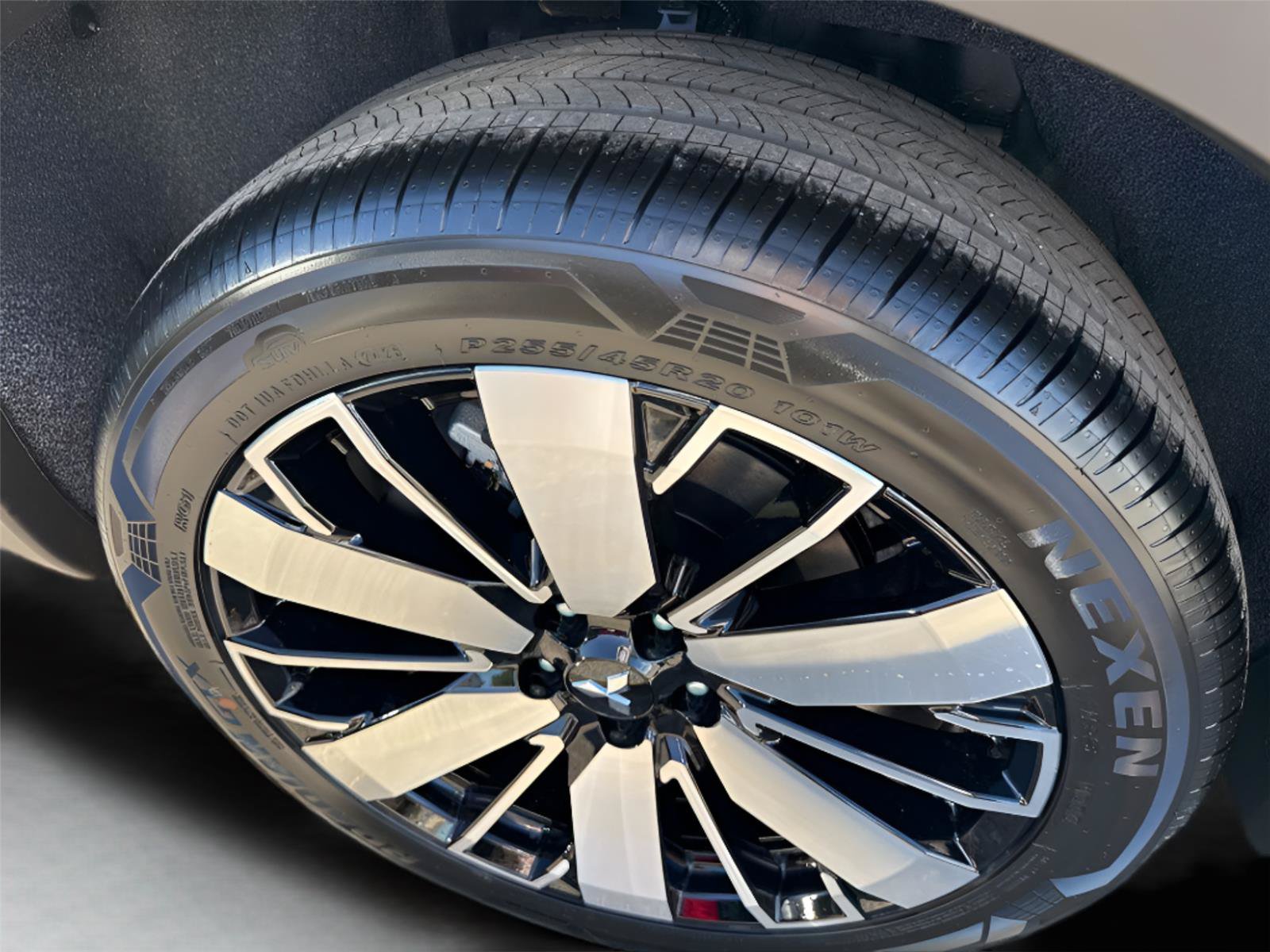 New 2026 Mitsubishi Outlander SE FWD image 14