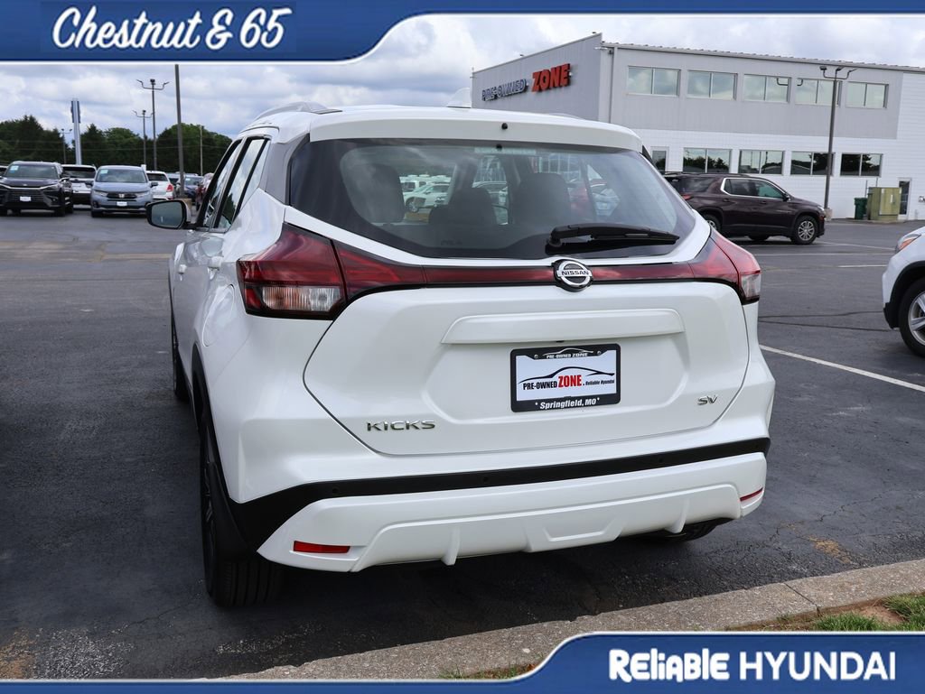 Used 2021 Nissan Kicks SV FWD image 16