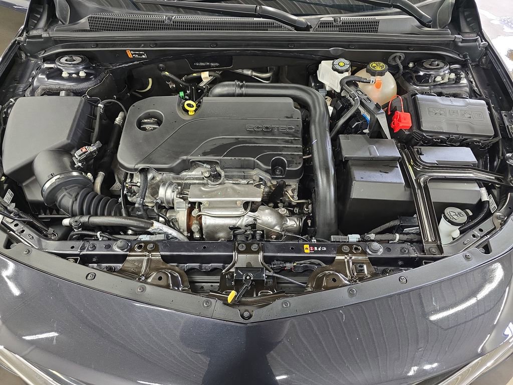 Used 2023 Chevrolet Malibu LT FWD image 32