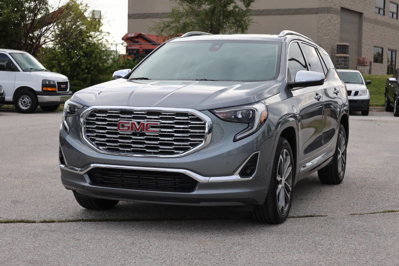 Used 2020 GMC Terrain Denali w/ Denali Premium Package image 6
