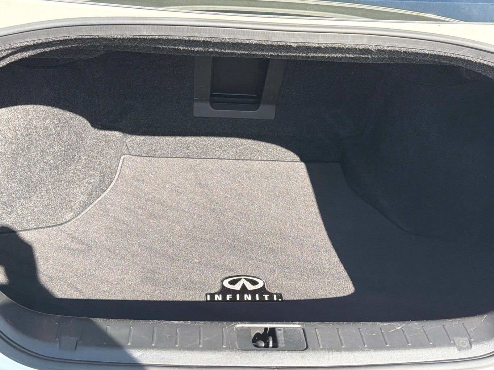 Used 2019 INFINITI Q70 Luxe w/ Proactive Package RWD image 18