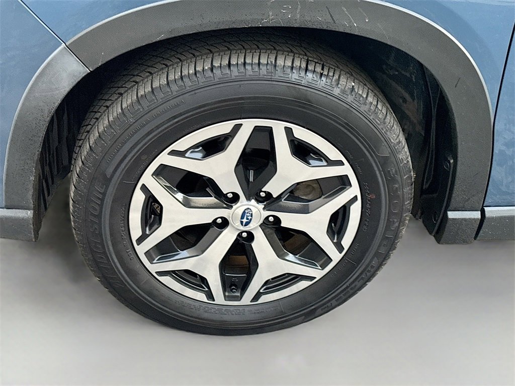 Used 2023 Subaru Forester Premium image 30