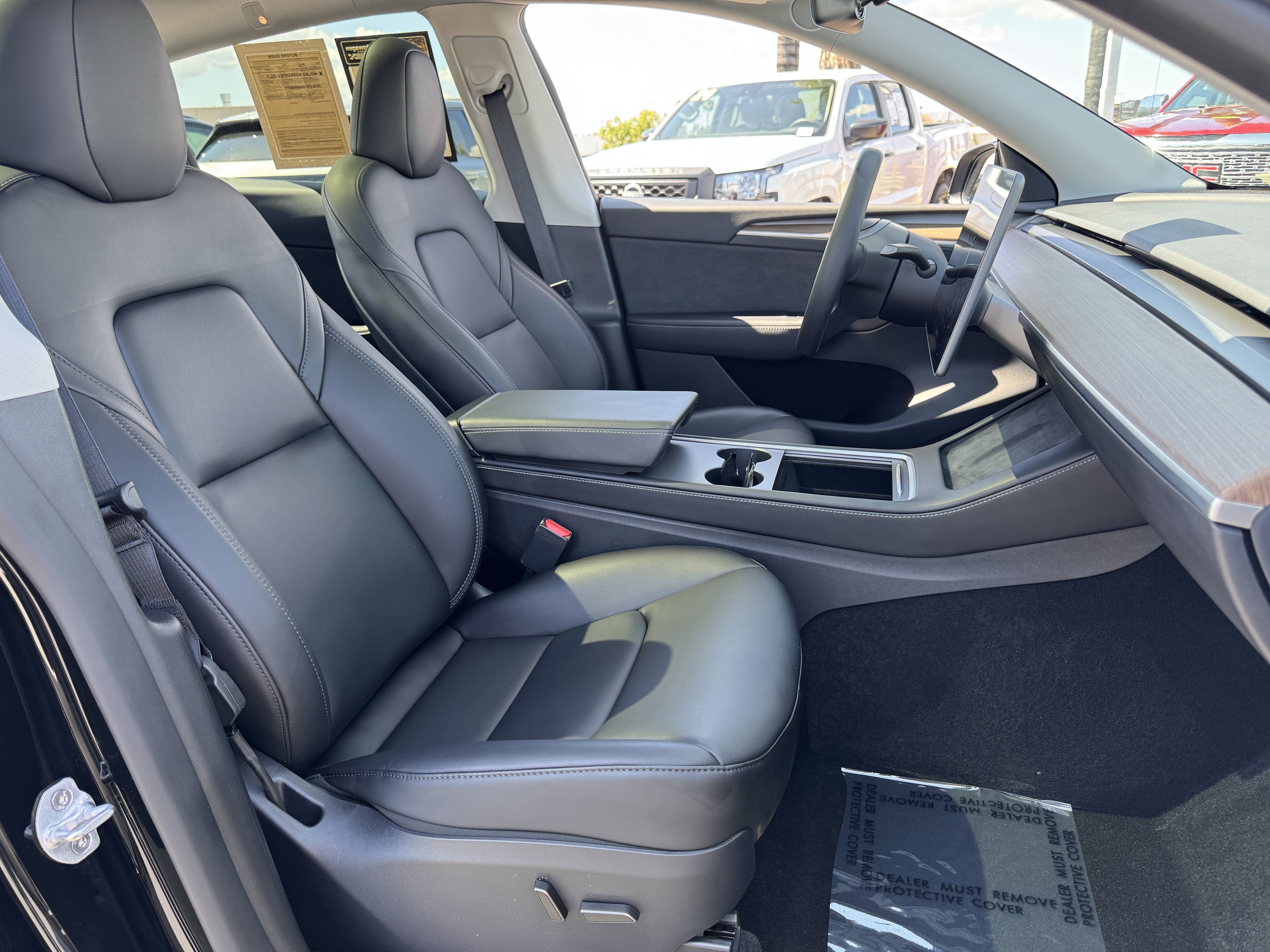 Used 2024 Tesla Model Y Long Range image 34