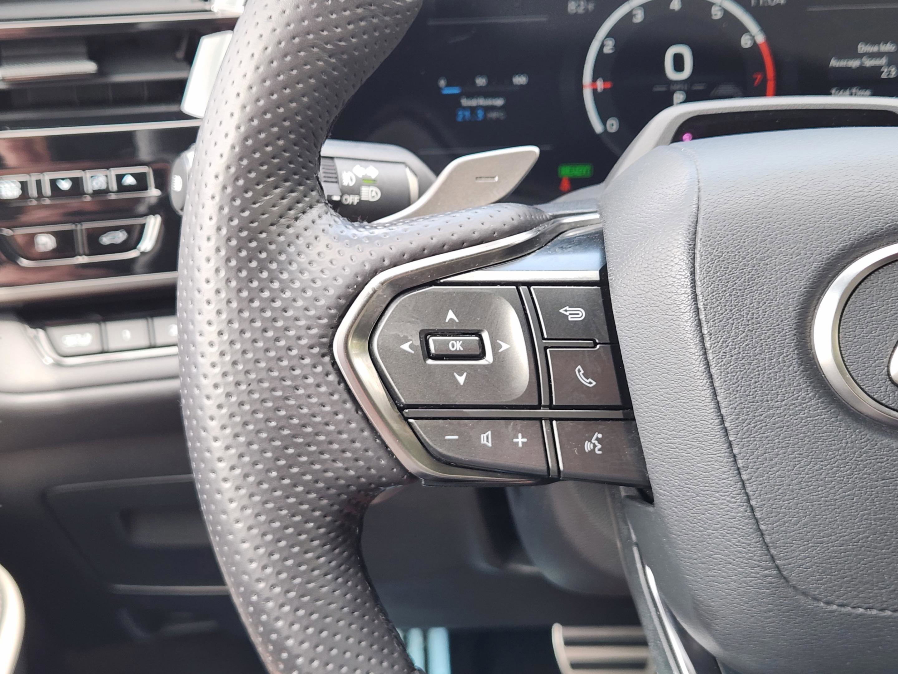Used 2024 Lexus TX 500h AWD w/ Technology Package image 9