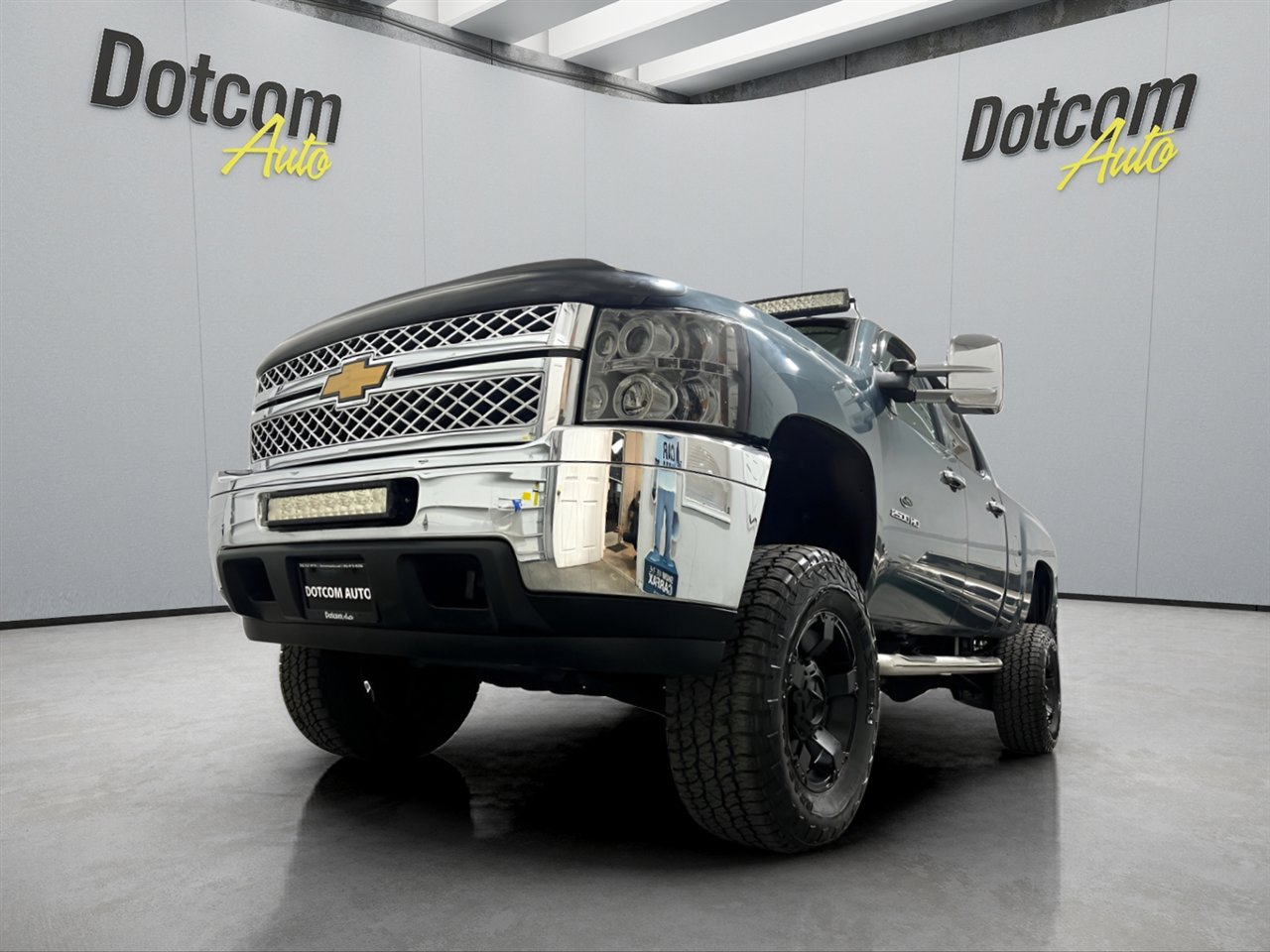 Used 2012 Chevrolet Silverado 2500 LT w/ Snow Plow Prep Package image 4