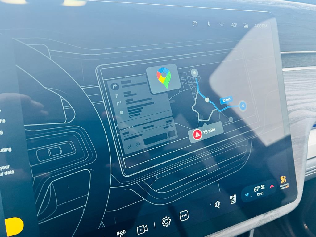 Used 2023 Rivian R1S Adventure image 22