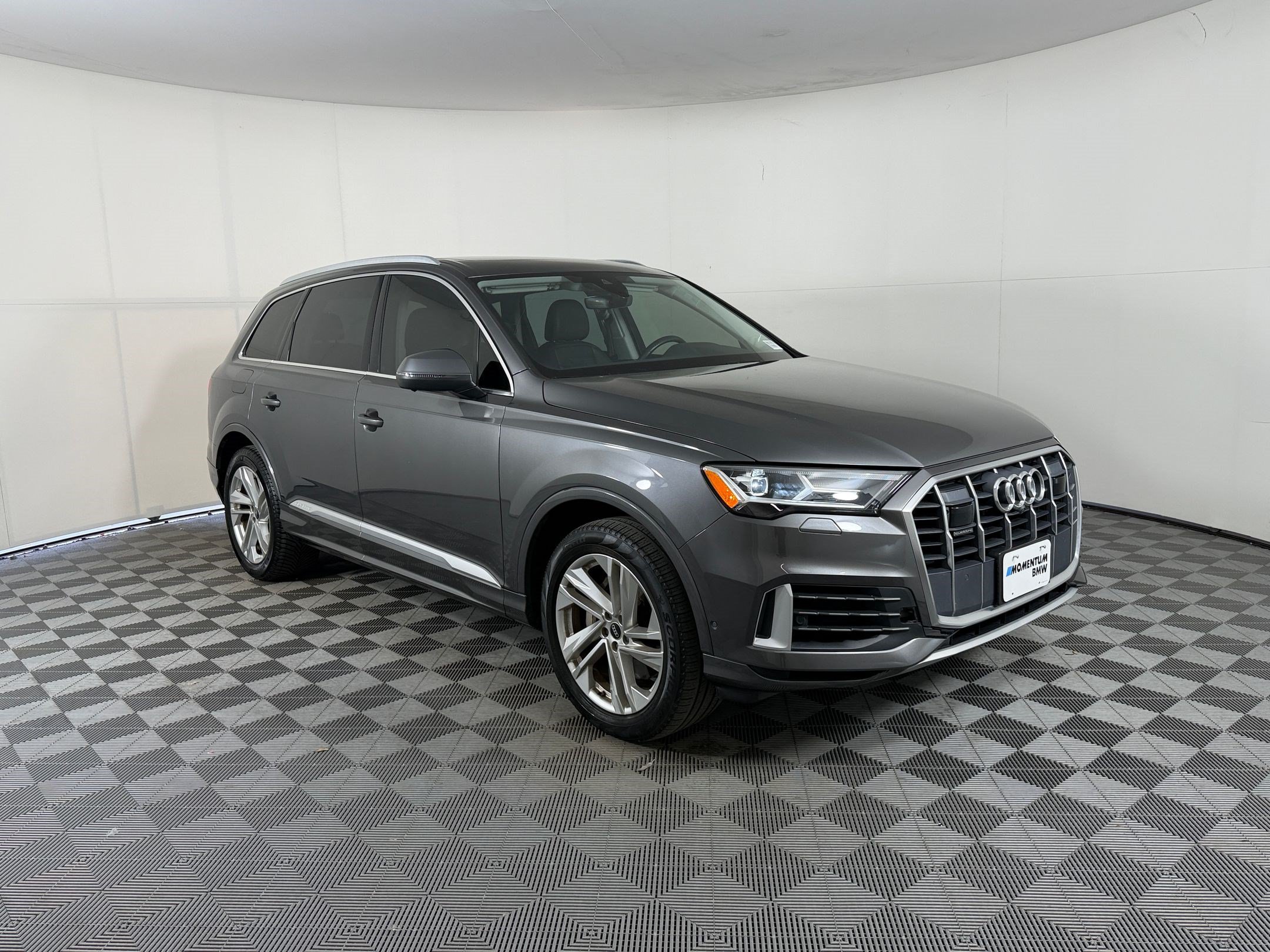 Used 2022 Audi Q7 3.0T Premium Plus w/ Premium Plus Package AWD/4WD image 7