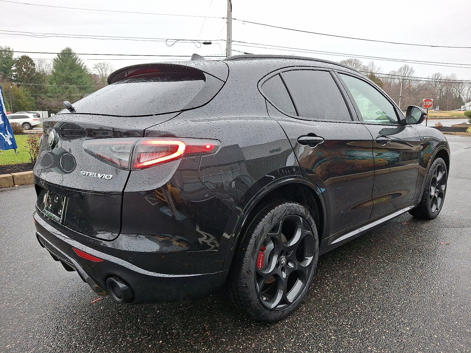 New 2025 Alfa Romeo Stelvio Sprint AWD/4WD image 3