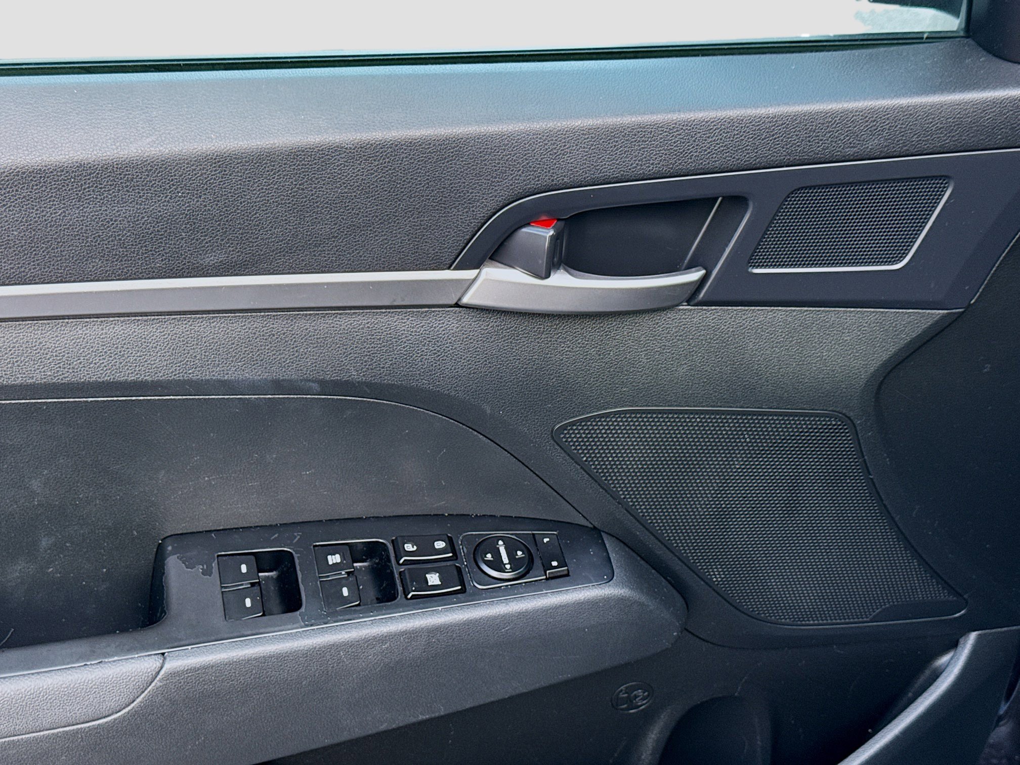 Used 2020 Hyundai Elantra SE w/ Cargo Package (C1) image 14