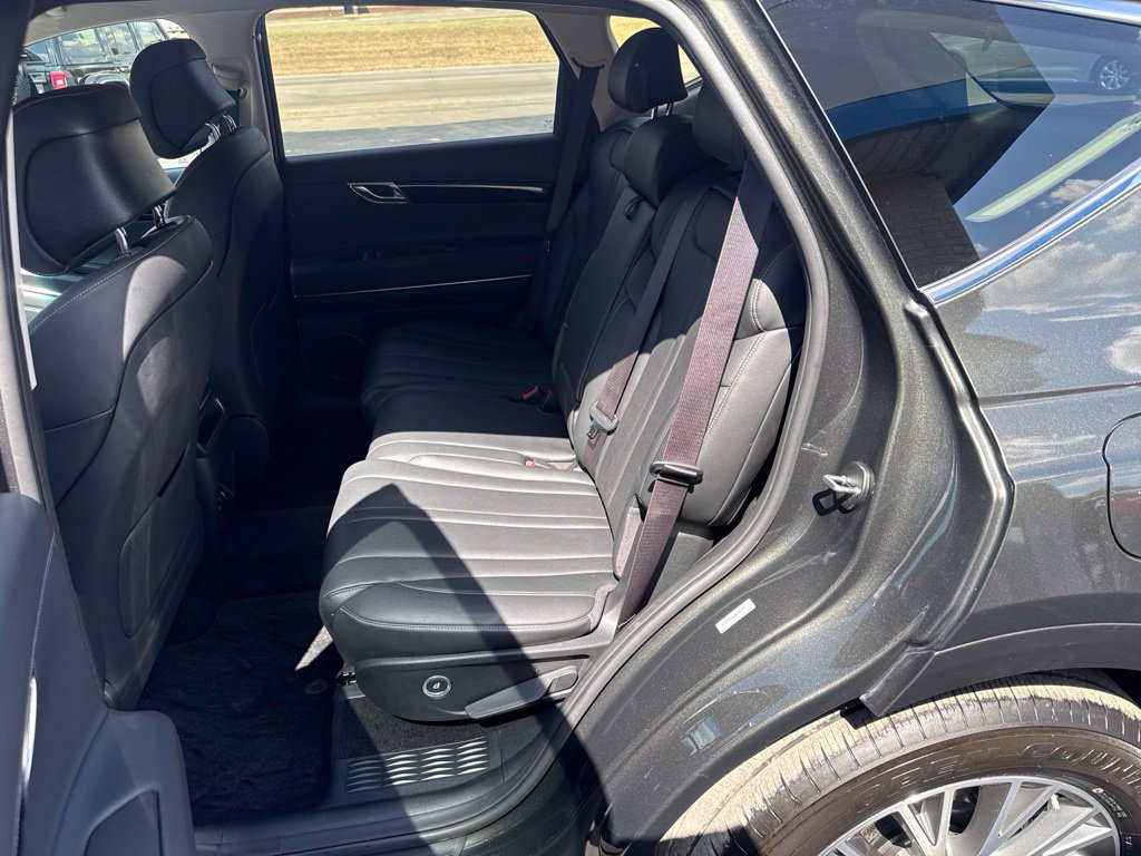 Used 2025 Genesis GV80 2.5T Standard AWD/4WD image 28