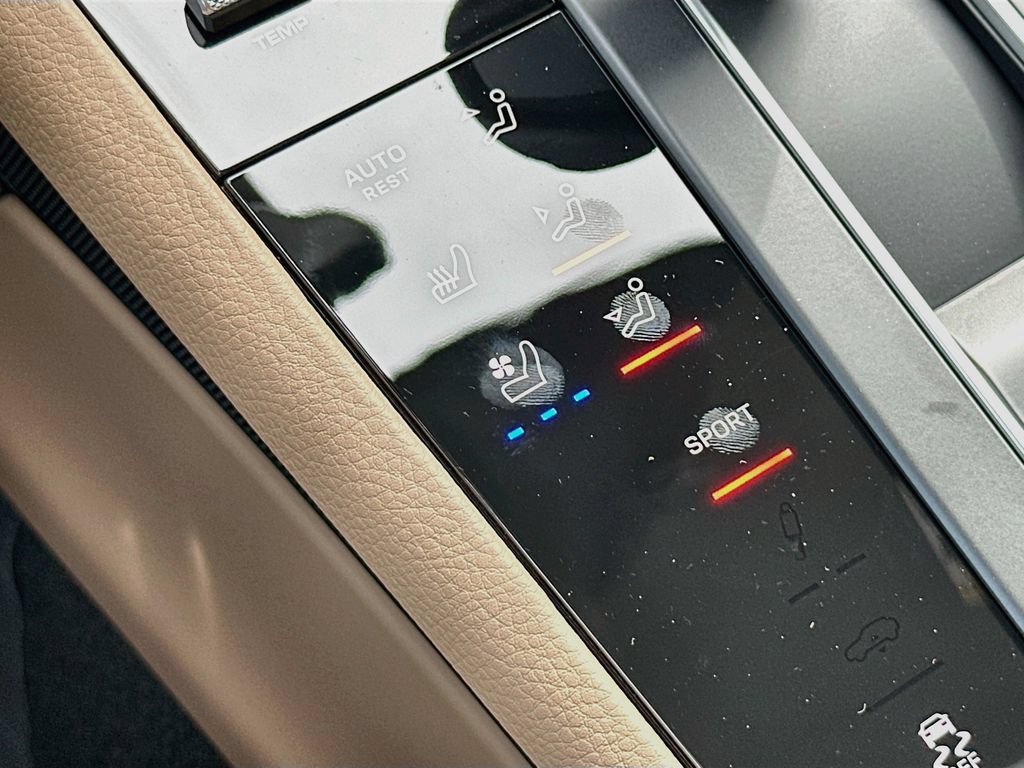 New 2026 Porsche Macan AWD/4WD image 23