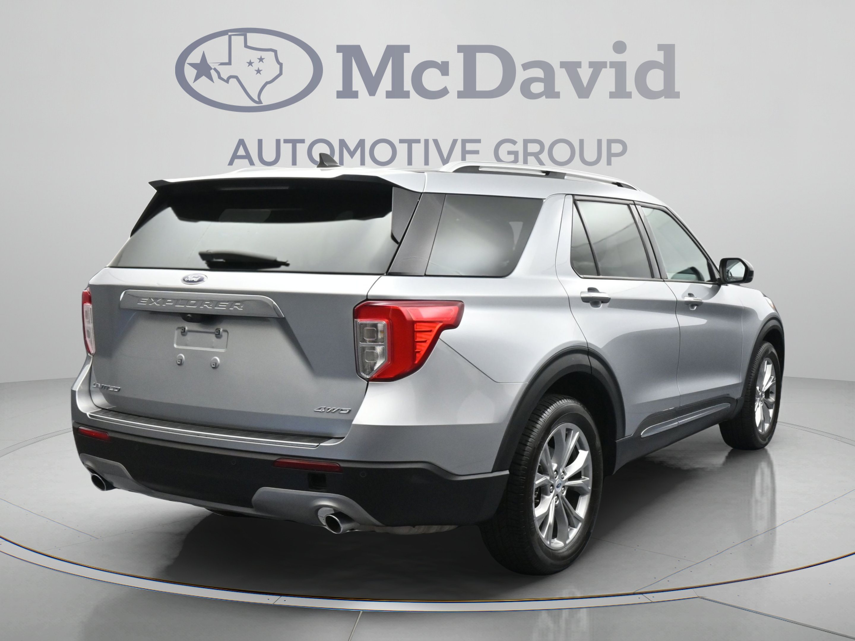 Used 2023 Ford Explorer Limited AWD/4WD image 8