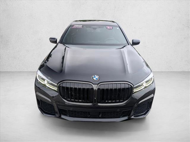 Used 2021 BMW 750i xDrive w/ Executive Package AWD/4WD image 2