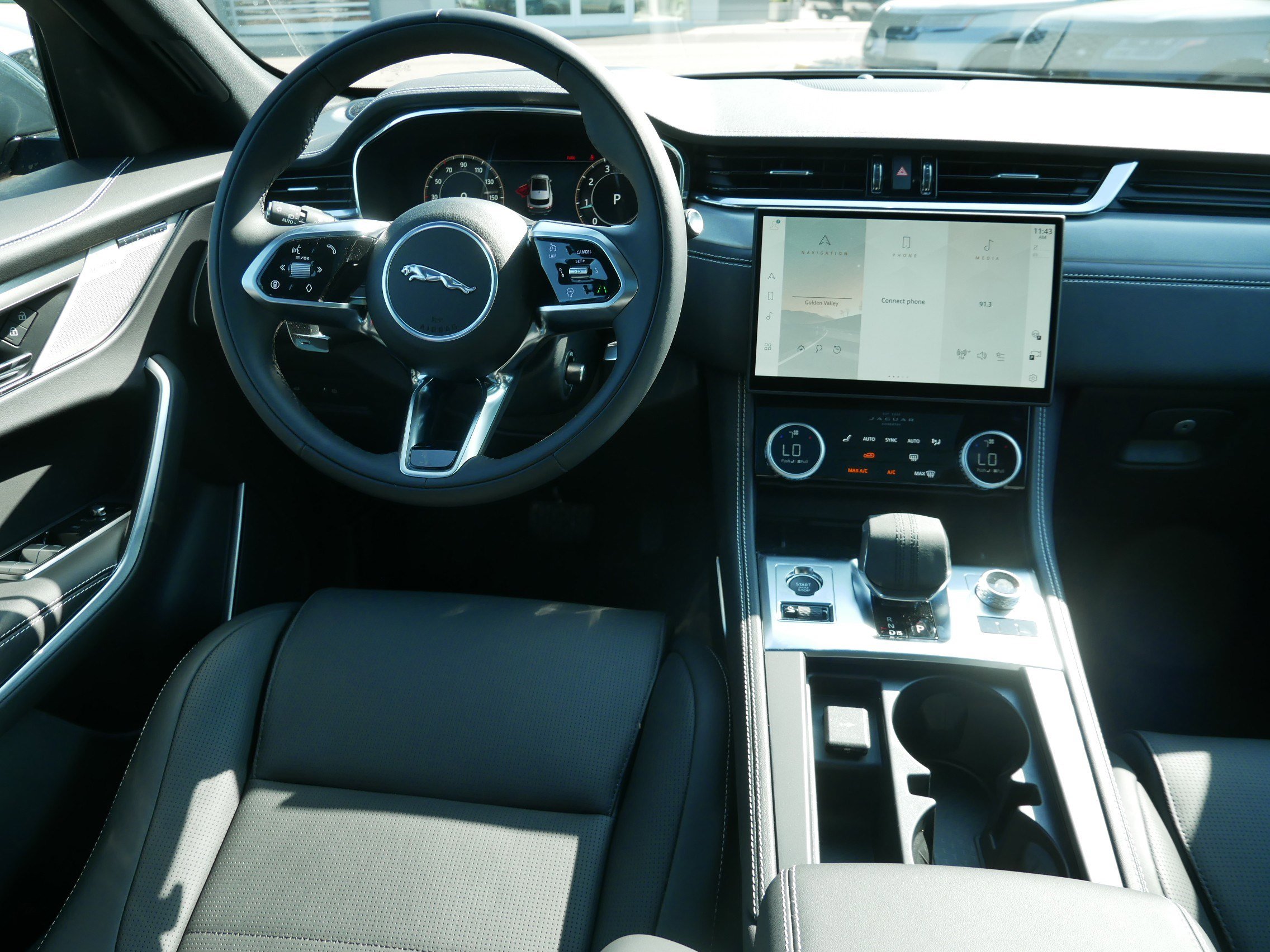 New 2026 Jaguar F-PACE R-Dynamic S image 9